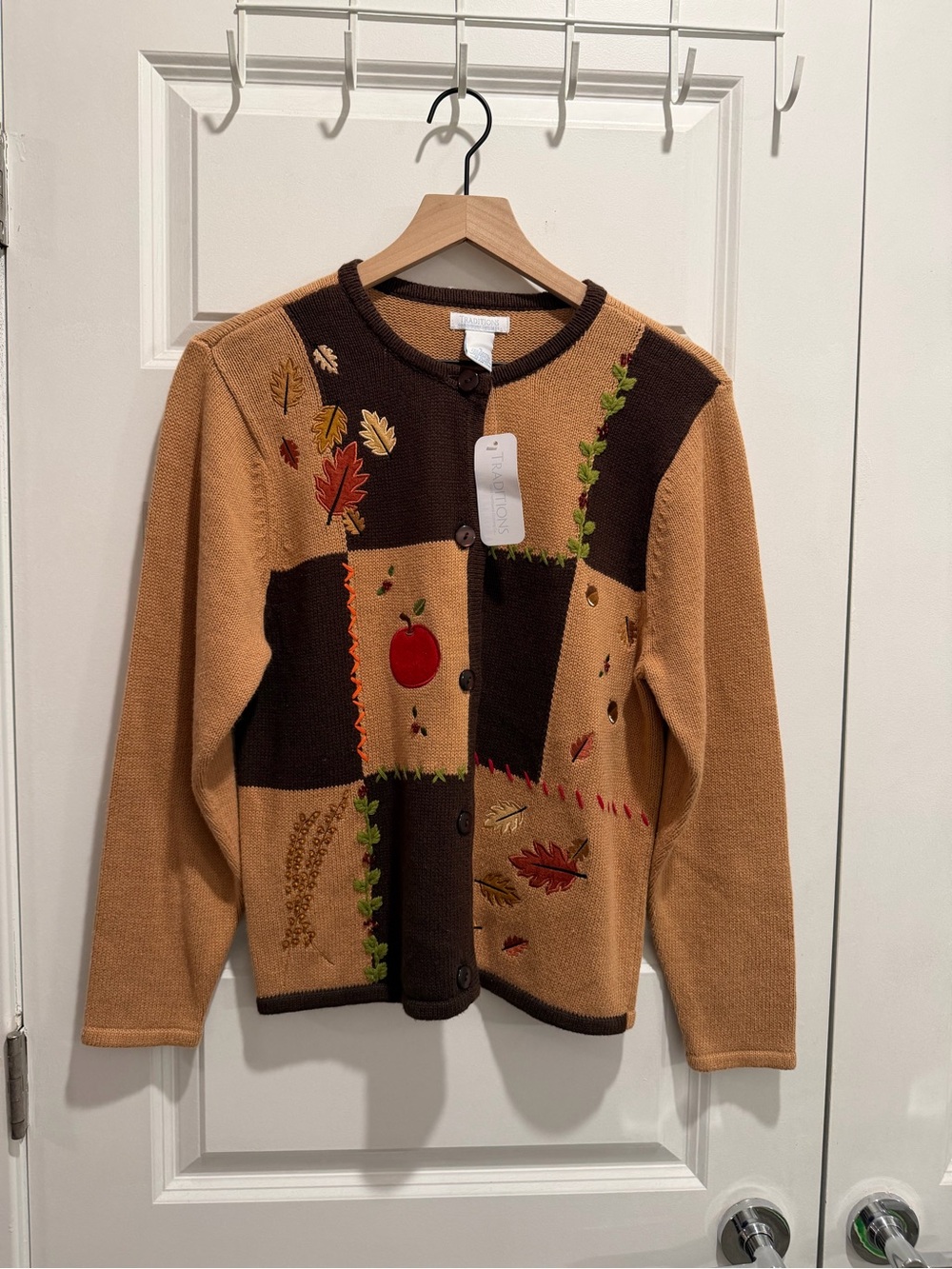 NWT Stunning women’s Vintage Traditions Fall Harvest Cardigan! Sz. Small!